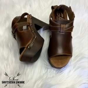 Sbicca Unison Camel Platform Sandal